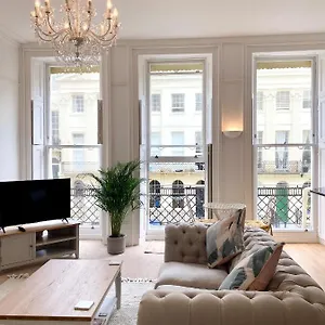 Luxury 1 Bed Flat With Balcony & Sea View Brighton
